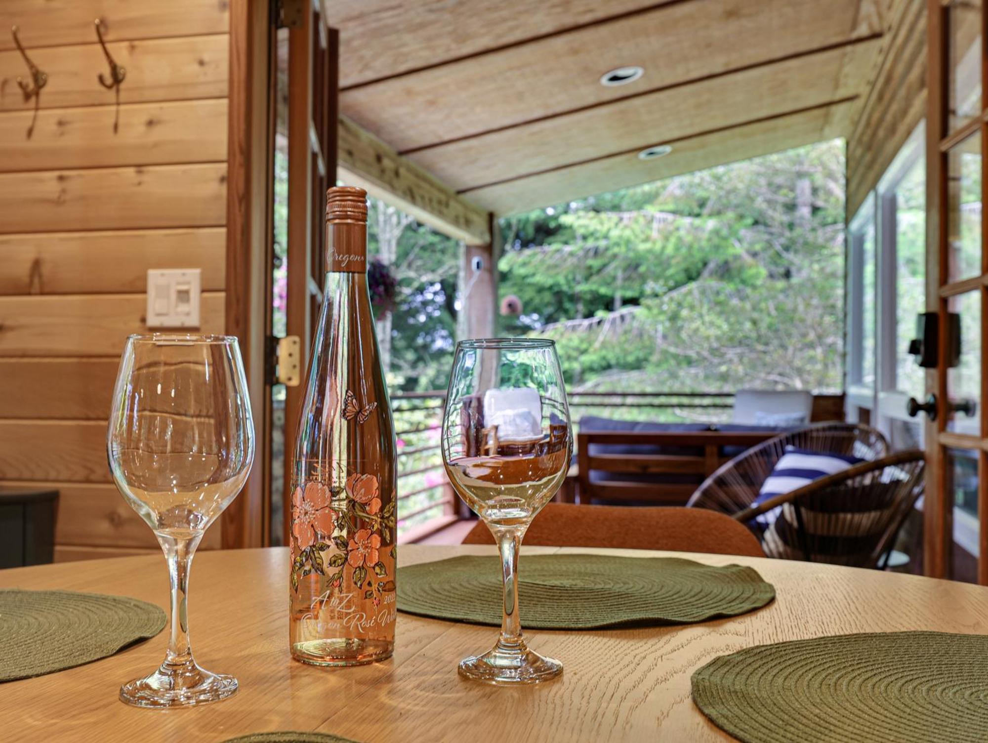Woods Waves: Luxury Coast Cabin King Beds Pets Tillamook Exteriör bild