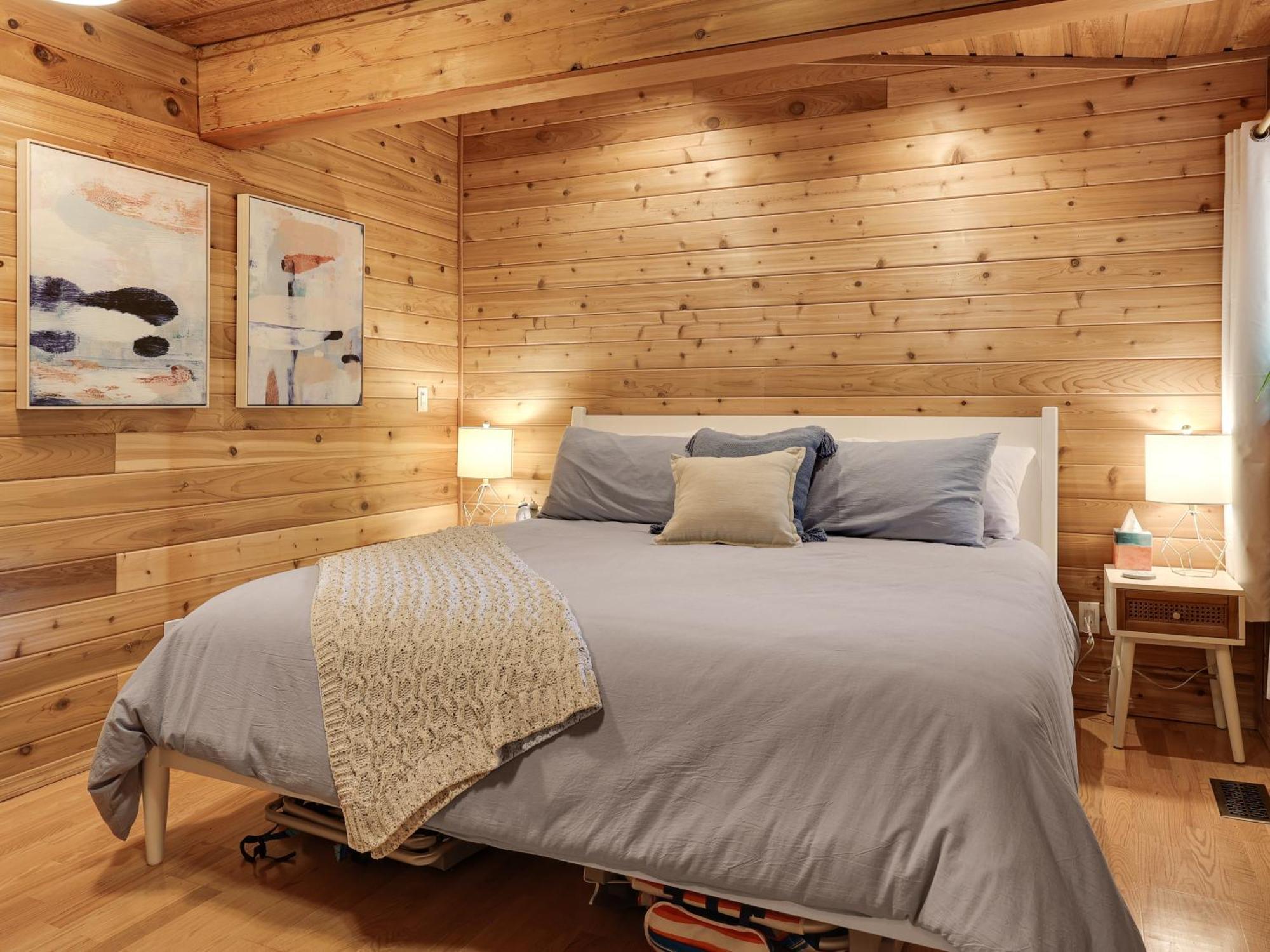 Woods Waves: Luxury Coast Cabin King Beds Pets Tillamook Exteriör bild