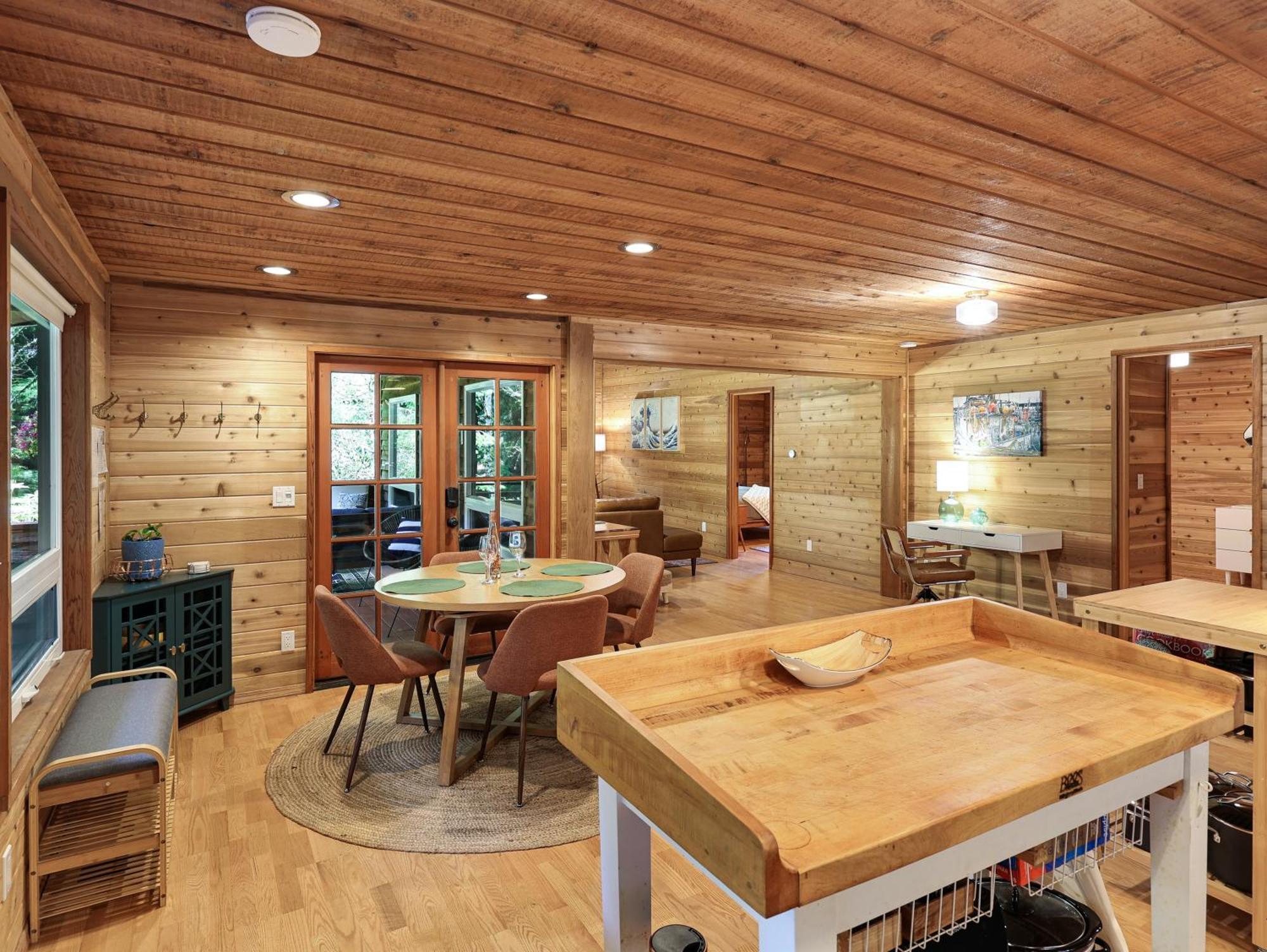 Woods Waves: Luxury Coast Cabin King Beds Pets Tillamook Exteriör bild