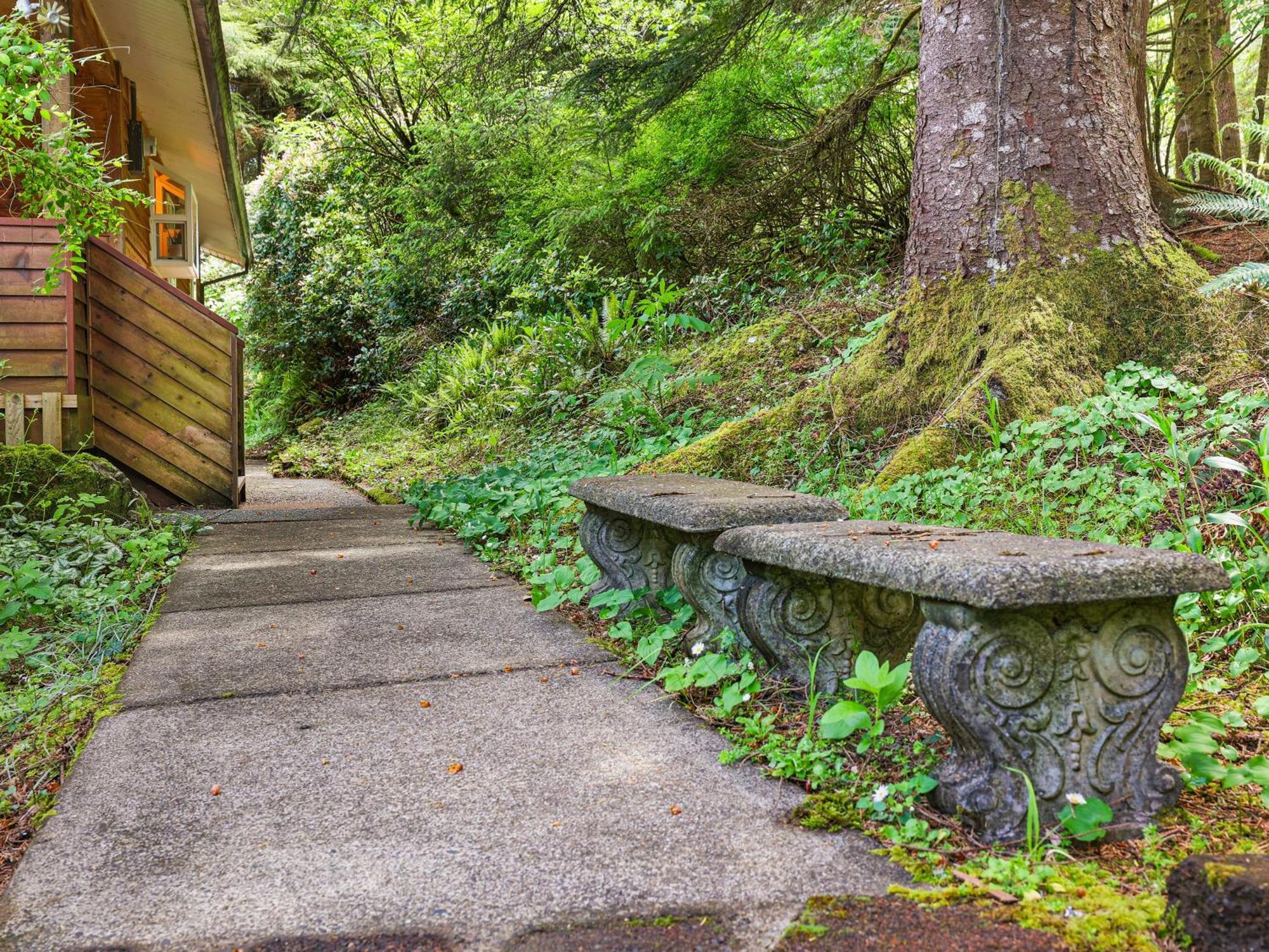 Woods Waves: Luxury Coast Cabin King Beds Pets Tillamook Exteriör bild
